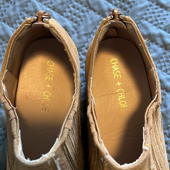 Chase + Chloe : Brown Booties - 8.5 - Picture 7 of 8